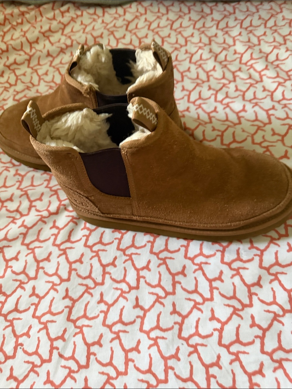 UGG, new, excellent condition, Slip-On Winter Ankle Boots, Fur Linin